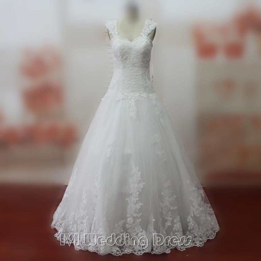 Wedding - Elegant Classic Wedding Dresses with Lace Floor Length Wedding Gowns Brush Train Bridal Gowns Chic Bridal Dress
