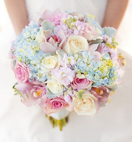 زفاف - 21 Of The Prettiest Wedding Bouquets For Your Big Day
