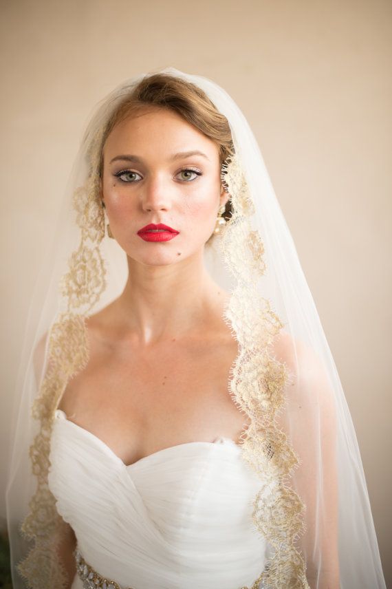 زفاف - GOLD VEIL- Hair Accessories Wedding Veil- French Chantilly ISABELLA Gold Lace Bridal Veil From Camilla Christine