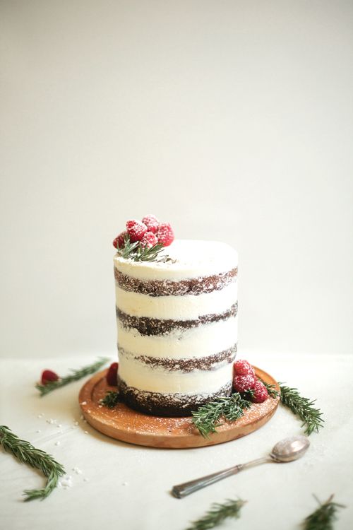 زفاف - Chocolate Tahini Cake With Rosemary Buttercream