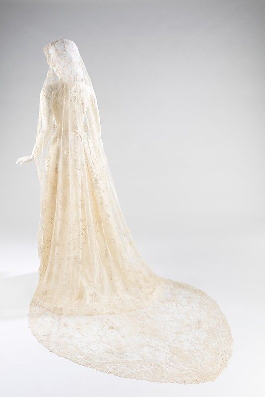 زفاف - The Metropolitan Museum Of Art - Wedding Veil
