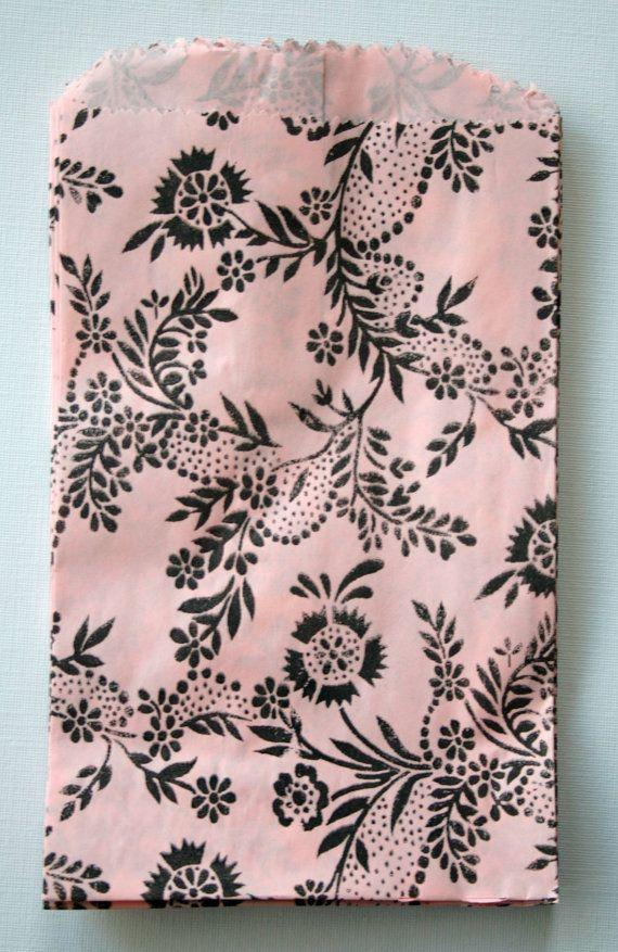 Mariage - Set Of 25 - Recycled - Floral Print Blotter Paper Bags - 5 X 8 - Pink And Black Floral