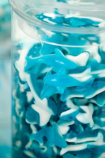 Свадьба - Gummy Blue Sharks (500g Bag)