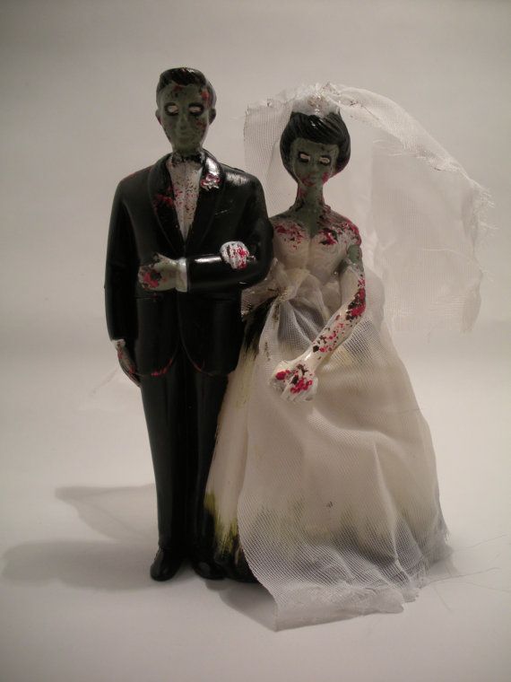 Hochzeit - Vintage Style Zombie Wedding Cake Topper