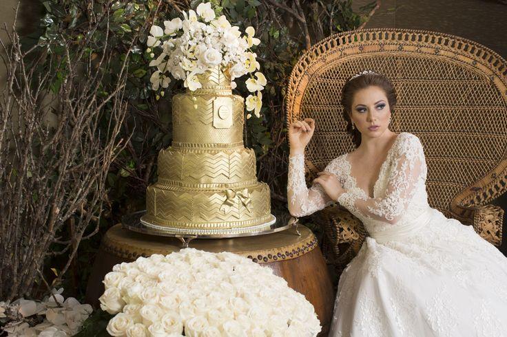 زفاف - Ensaio De Moda Para Noivas Une Vestidos E Decoração