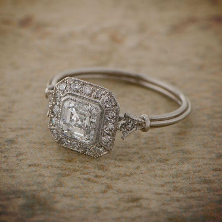 Hochzeit - 1.01ct Asscher Cut Diamond Ring