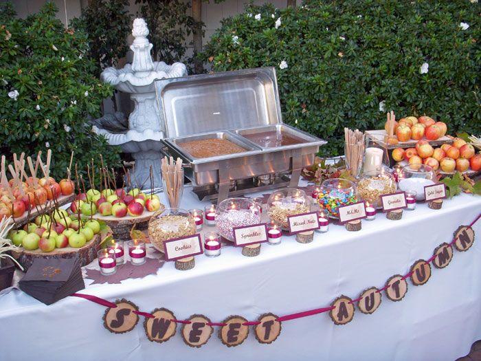 Hochzeit - The Sweet Table Boutique - Caramel Apple Station