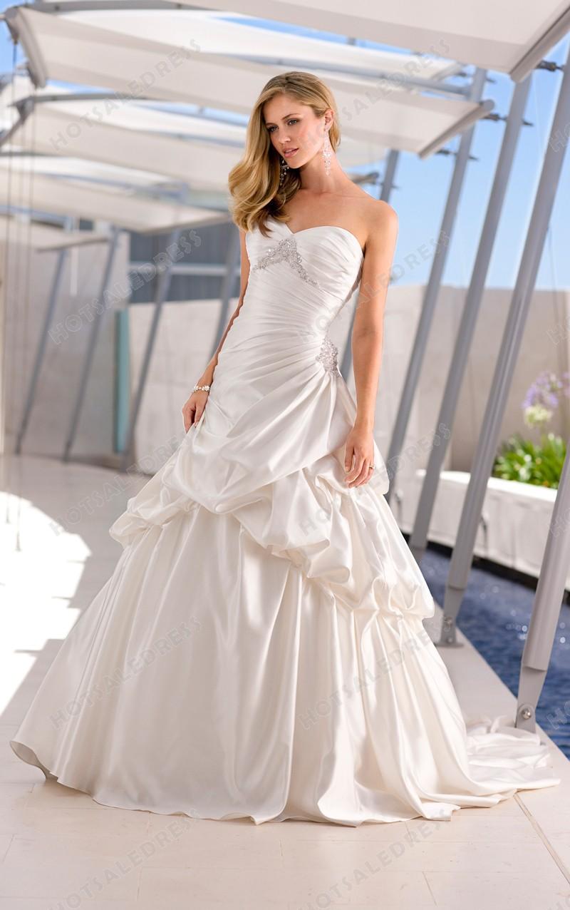 Hochzeit - Stella York By Ella Bridals Bridal Gown Style 5573