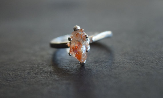زفاف - Simple Diamond Engagement Ring, Rough Diamond Ring, Natural Uncut Diamond Wedding Band, Ring Sterling Silver Wedding Ring Avello