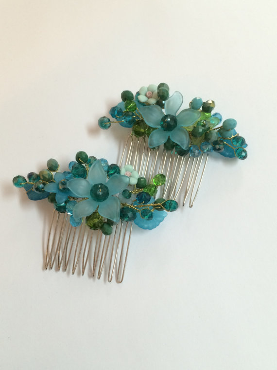 Mariage - Emerald hair comb x2, flower girl headpiece, flower girl hair combs, bridesmaid hair accessories, hair combs, green and blue headpiece