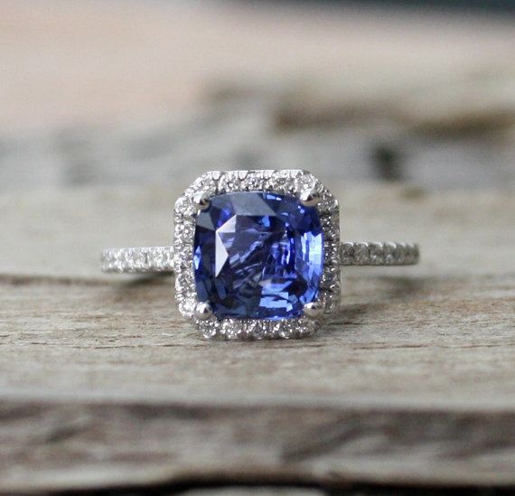 زفاف - GIA Certified 2.36 Cts. Cushion Cornflower Blue Sapphire Diamond Engagement Ring In 14K White Gold