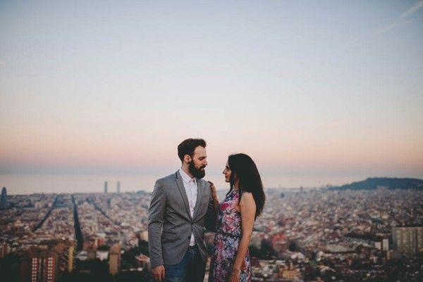 Hochzeit - Edgy Spanish Engagement Shoot In Barcelona 