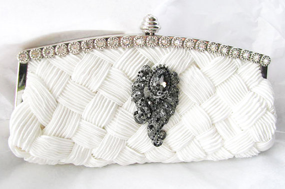 Свадьба - Black and White Bridal Wedding Bag Clutch Formal Wear with Large  Rhinestone Brooch Bridal wedding clutch evening bag