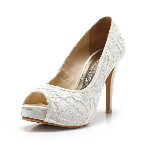 Mariage - Miss Fabulosity,Ivory White Wedding Shoes,Ivory White Bridal Heels,Ivory White Satin Embroidery Lace Wedding Shoes