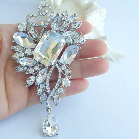 زفاف - VanessaJewel Wedding 4.33 Inch Silver-tone Clear Rhinestone Crystal Drop Flower Bridal Brooch Bridesmaid Jewelry BP04741C9