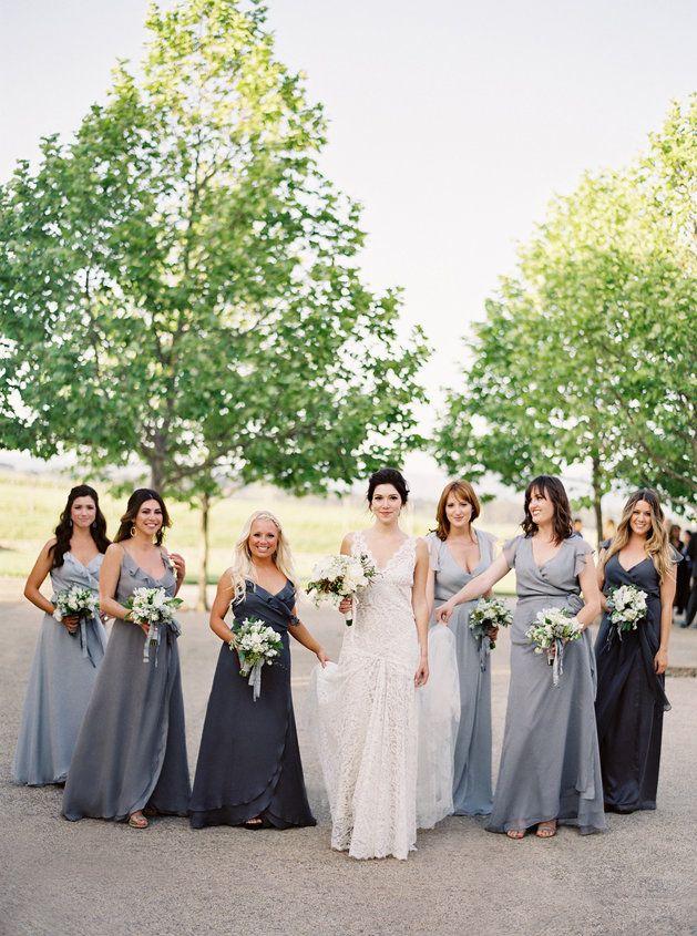Wedding - 15 Bridal Parties Who Totally Nailed The Ombré Dress Trend
