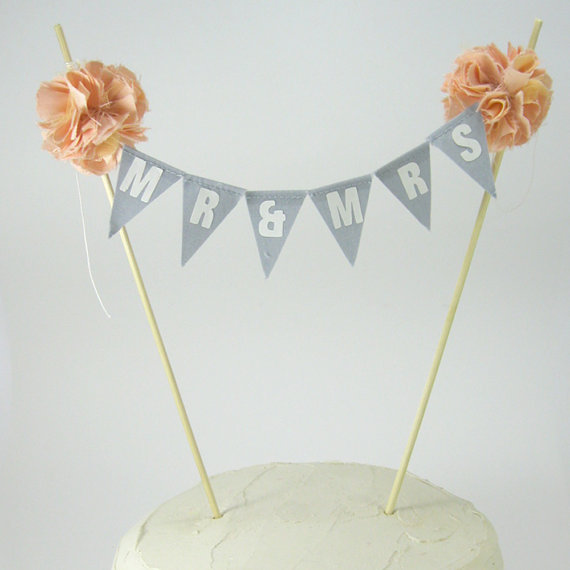 Свадьба - Cake topper, wedding, Peach Gray wedding "Mr & Mrs" Banner J114 - shabby chic wedding bunting decoration