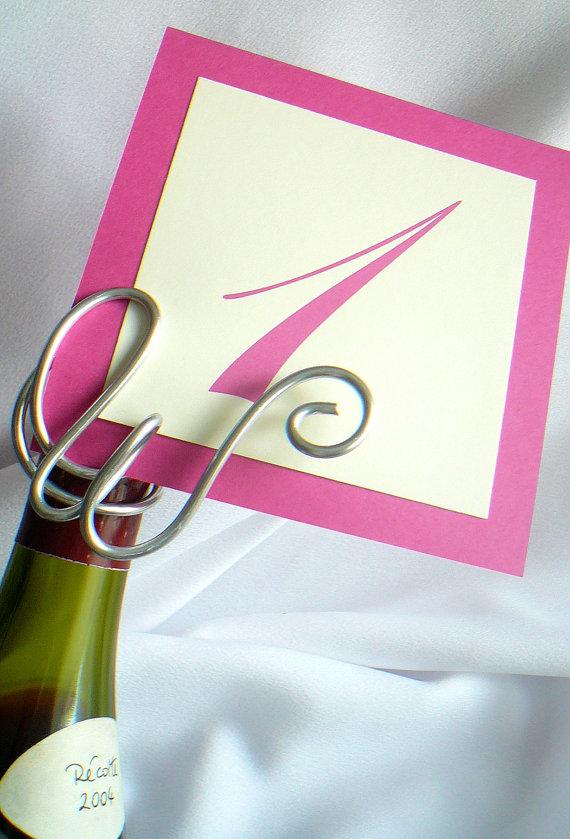 Hochzeit - Personalized Wedding Decor, Reception Details, Letter Initial Wine Bottle Number Holder, 1