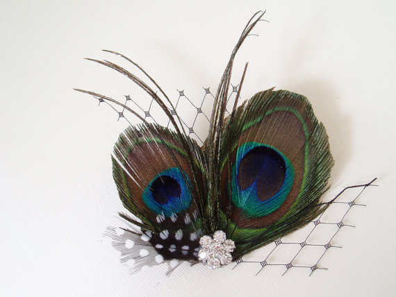 Свадьба - Peacock Bridal Shower Accessories Bridal Hair Clip Peacock Feather Fascinator WEDDING HAIR PIECE, wedding accessories, bridesmaid gift
