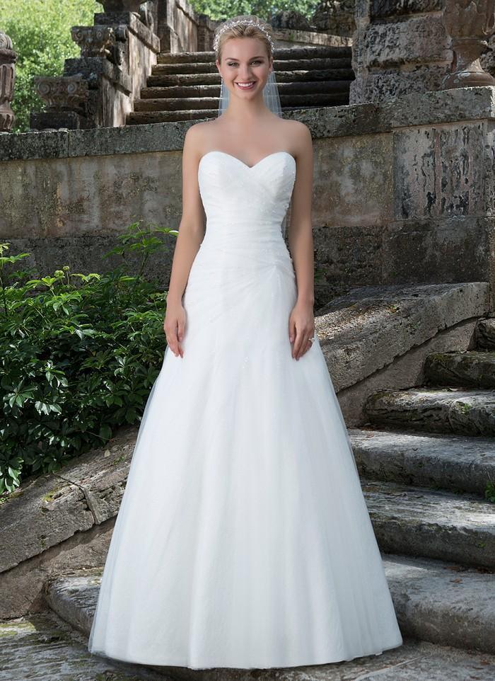 Asymmetrically Ruched Sweetheart Neckline Tulle A line Wedding Dresses Lightly Beaded Chaple