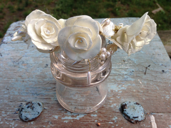 زفاف - Beautiful Handmade Bridal Tiara - Flowers with Pearls and Crystals - Wonderful Condition - Vintage?