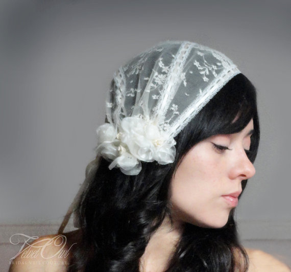 زفاف - Bridal hat Juliet lace cap vintage inspired with fine organza and dupioni silk rosettes veil alternative - PHAEDRA