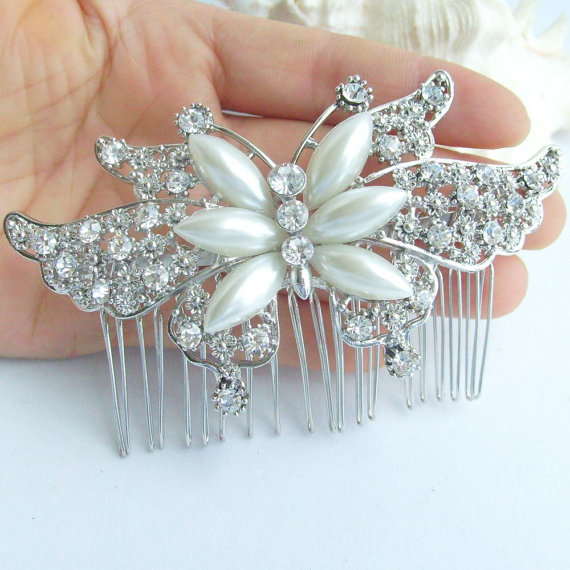 Mariage - Wedding Hair Accessories Wedding Hair Comb Silver-tone Pearl Rhinestone Crystal Butterfly Flower Bridal Hair Comb Wedding Headpiece FS0506D1