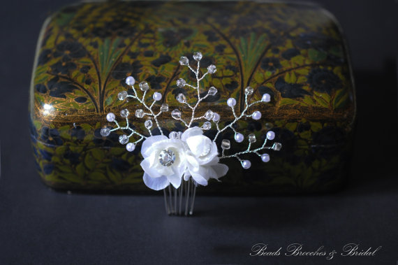 زفاف - White Flower Crystal Wedding Hair Comb,White Flower Bridal Hair Accessory,Beads and Crystal Hair Accessory,Silver Branch Flower Headpiece