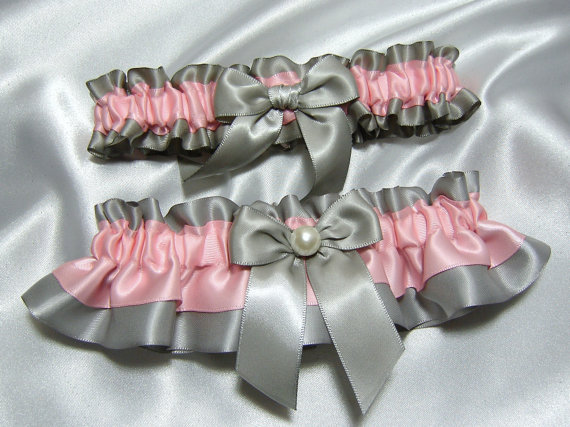 Hochzeit - Pink and Platinum/Gray Wedding Garter Set w/ Pearl -  Toss Garter Included