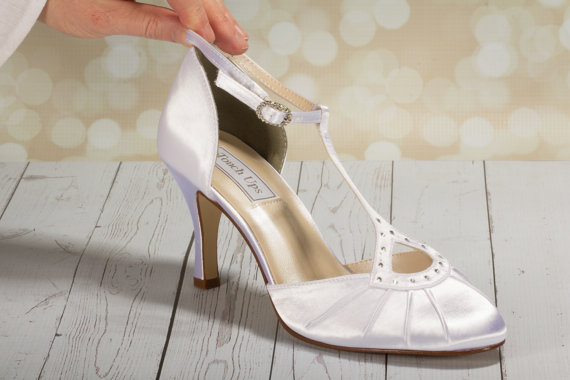 زفاف - 2 5/8" - Medium Heel Shoe - Ankle Strap Shoe - Wedding Shoes  - Choose From Over 200 Color Choices - Custom Wedding Shoe - T Strap Shoes