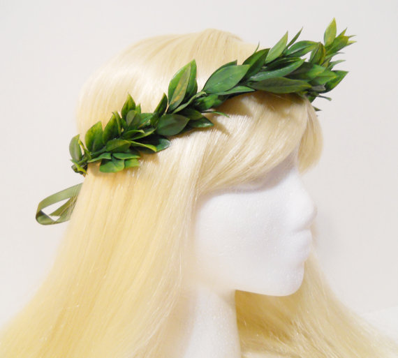 Свадьба - Green Leaf Crown for a Greek, Roman Goddess, Laurel Wreath, Headpiece, Grecian, Athena, Toga, Leaf Hair Garland, Greek God, Man, Woman, Girl