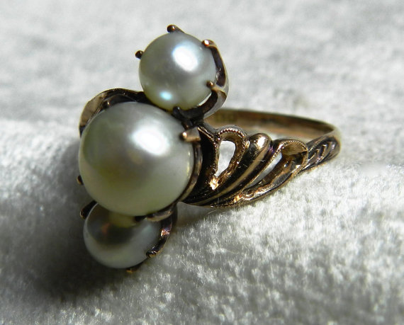 Mariage - Pearl Ring Pearl Engagement Ring Art Deco 3 Pearl 1920s 14K Rose Gold Three Stone Vintage Pearl Past Present Future June Birthday Gift