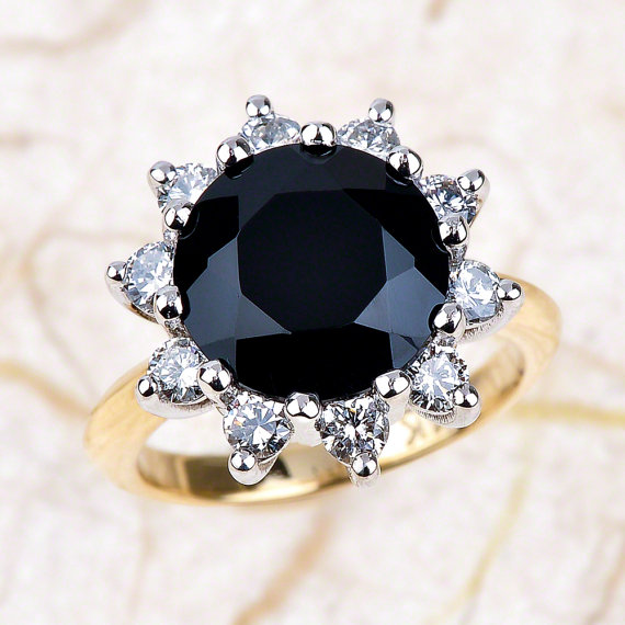 Hochzeit - Onyx Engagement Ring - Two Tone Engagement Ring - 1.00 ctw G-VS2 round diamonds & center stone is a 3 ct natural black onyx