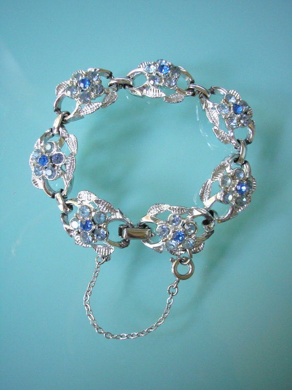 زفاف - BLUE RHINESTONE Bracelet, Coro Jewelry, Blue and Silver, Vintage Cuff, Small Bracelet, Bridal Jewelry, Wedding Accessories, Diamante, Blue