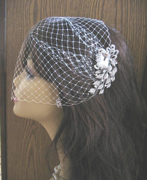 Mariage - Birdcage Veil and a Bridal Hair Comb (2 Items) Rhinestone Bridal Hair Comb Bridal Headpiece Weddings Blusher Bird Cage Veil  Bridal Jewelry