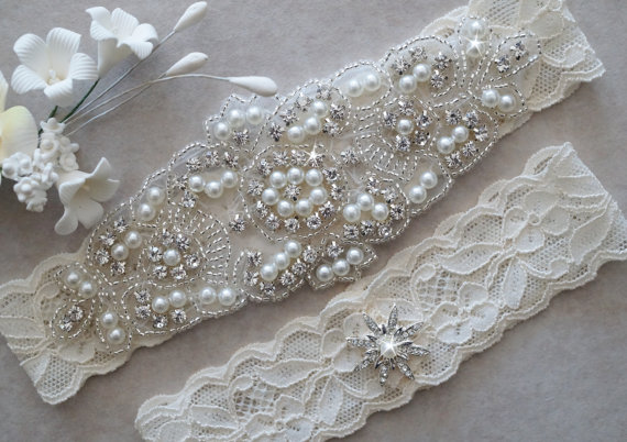 Hochzeit - CLAIRE Style A-Wedding Garter - Bridal Garter - Pearl and Crystal Rhinestone Garter - Ivory Garter