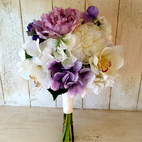 Hochzeit - Cloud Berry Bridal Bouquet