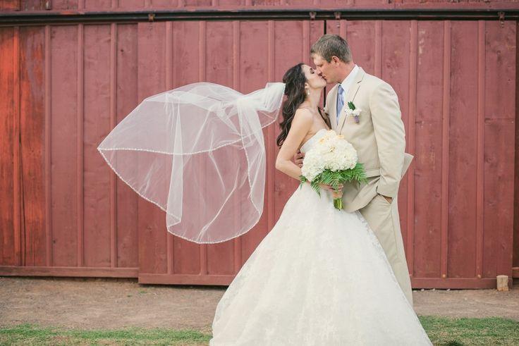 Свадьба - 5 Fantastically Fun Wedding Videos To Inspire Every Bride