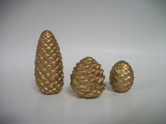 Свадьба - Ceramic Pine Cones, Set of 3, in Gold, Silver or Copper, Metallic Pine Cones Wedding Cake Toppers, Home or Garden Decor, Wedding Decor
