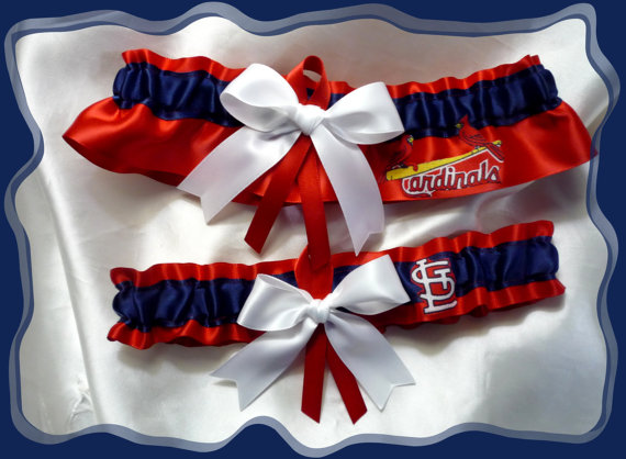 Свадьба - Red Satin Ribbon Wedding Set Made With St Louis Cardinals Fabric