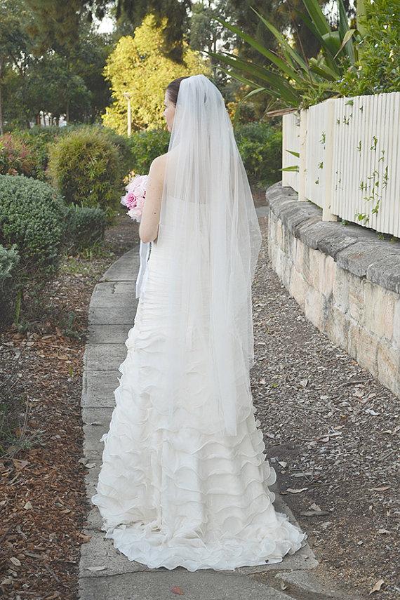 زفاف - Wedding veil, bridal veil, one tier cut edge veil, waltz length, 108" wide (extra fullness), soft bridal tulle