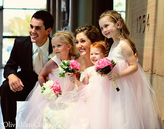 Hochzeit - Flower Girls Dress Pale Pink