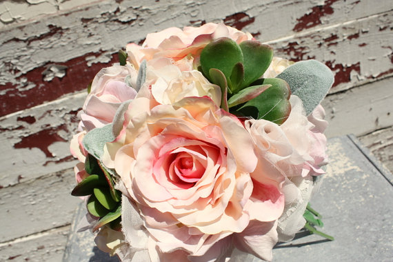 Mariage - Succulent bouquet, blush pink silk flower and succulant wedding bouquet, blush bridal bouquet, keepsake bouquet, blush pink brides bouquet
