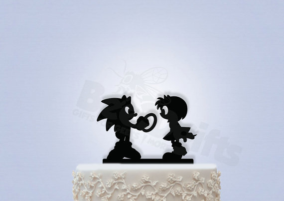 Wedding - Sonic and Amy Rose Cake Topper
