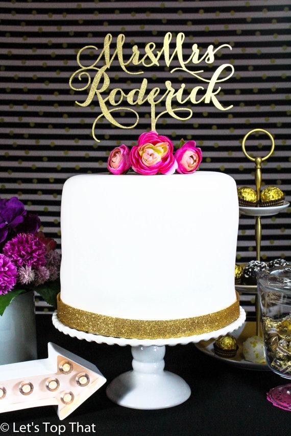 زفاف - Wedding Cake Topper Heirloom with Mr and Mrs Last Name