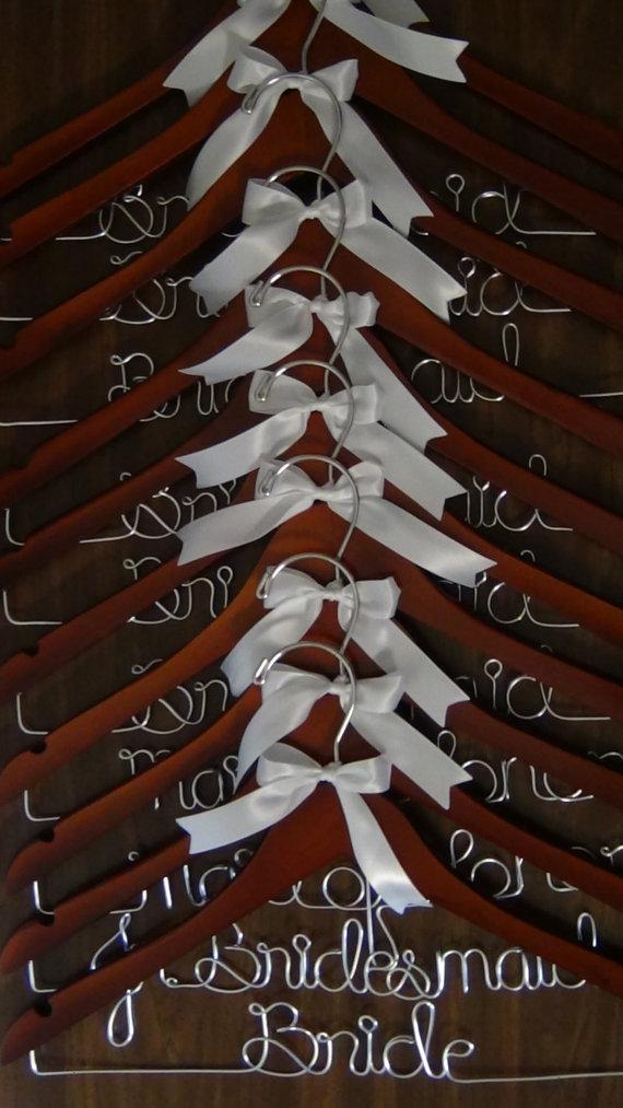 Свадьба - 11 Personalized Keepsake Hangers, Custom Made Bridal Hangers,Bridal Shower Gift idea,Wedding Hangers with Names, Wedding Photo Props
