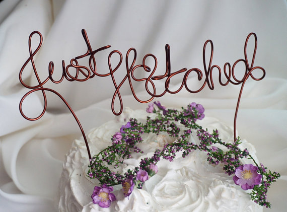 Wedding - Just Hitched Banner Style Cake Topper, Bold Fall Decor