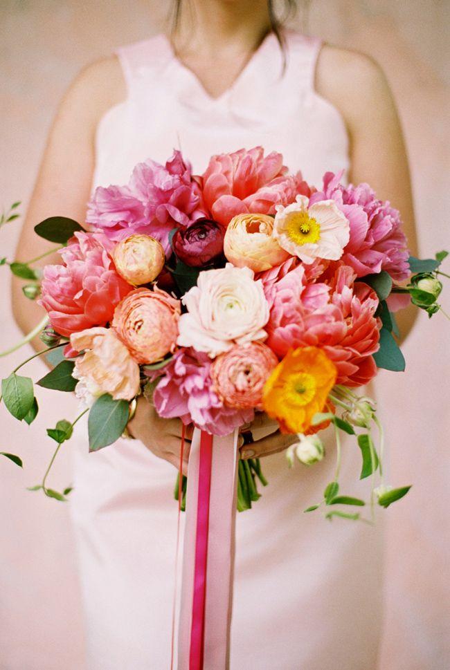 Hochzeit - Monochrome Flower Inspiration