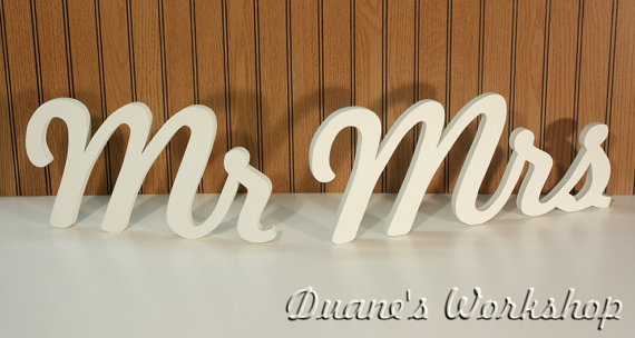 Mariage - 6" Wooden Mr and Mrs Photography prop, Wooden Alphabet Letters, DIY, Engagement, Wedding Decor, Wedding, Mr & Mrs