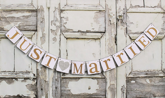Mariage - Wedding Banners-JUST MARRIED SIGNS-Rustic Wedding Decorations-Wedding reception decor